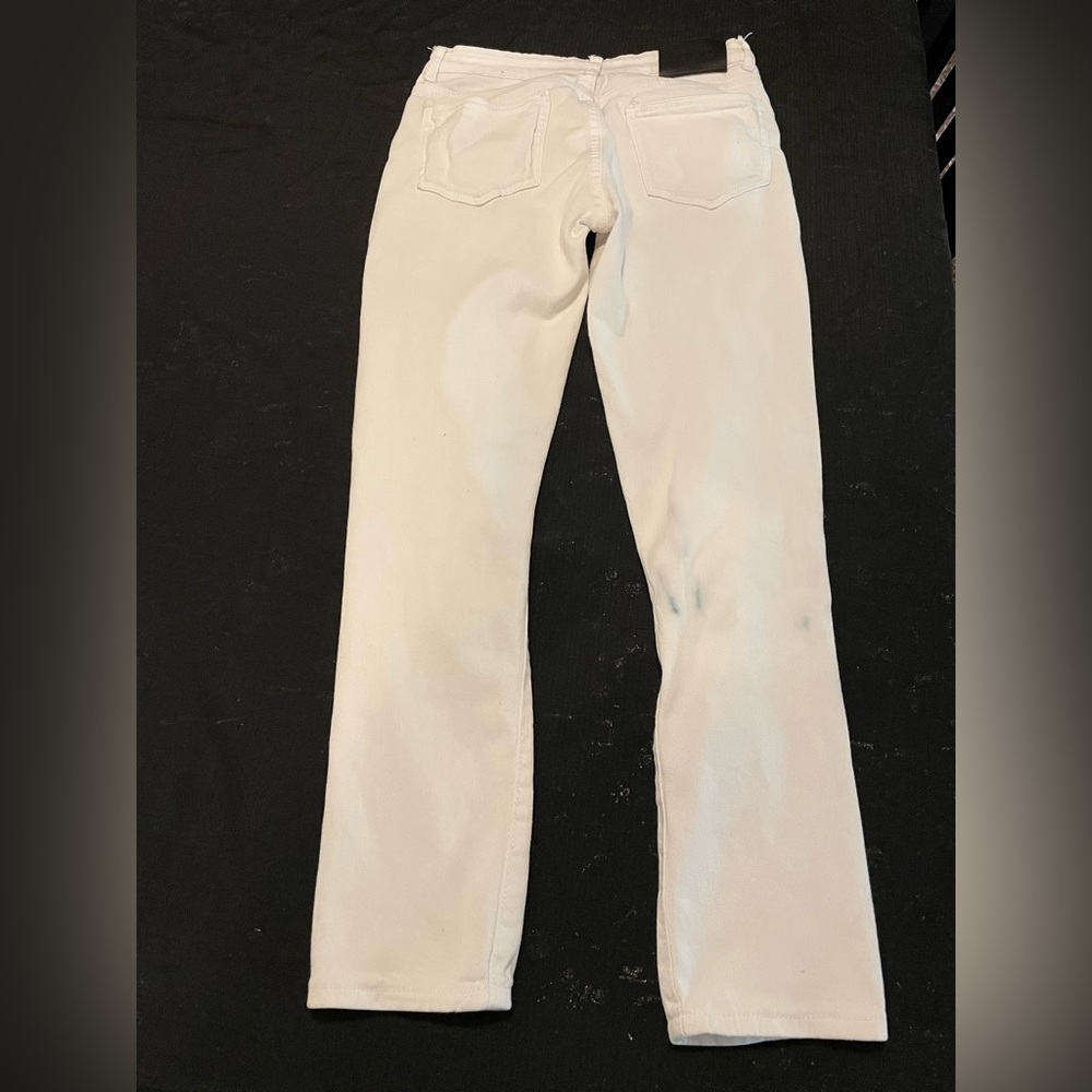 🔴 Encrypted Jeans - Picture 7 of 9